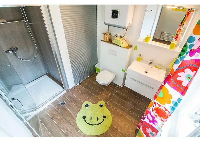 Tiramola 스플리트