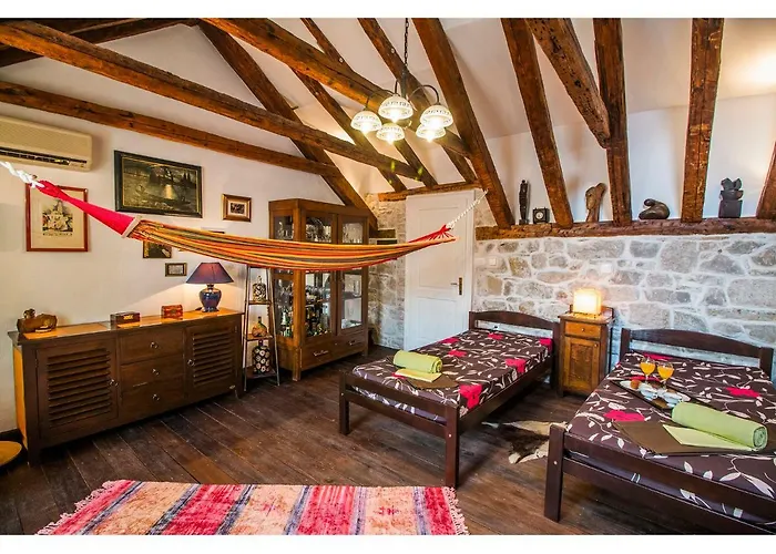 Tiramola 스플리트