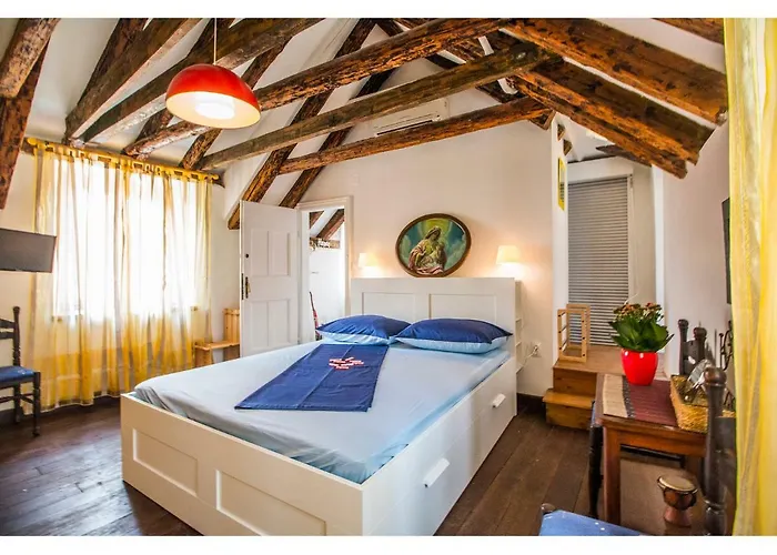 Tiramola 아파트 *